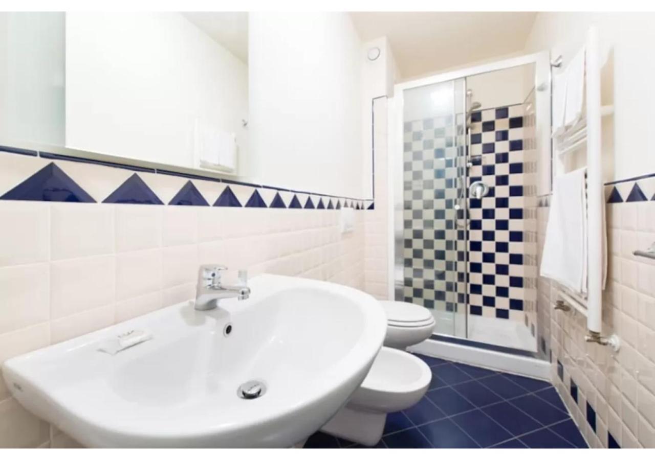 Hotel Palazzo Piazza Mazzini à Pescia Extérieur photo